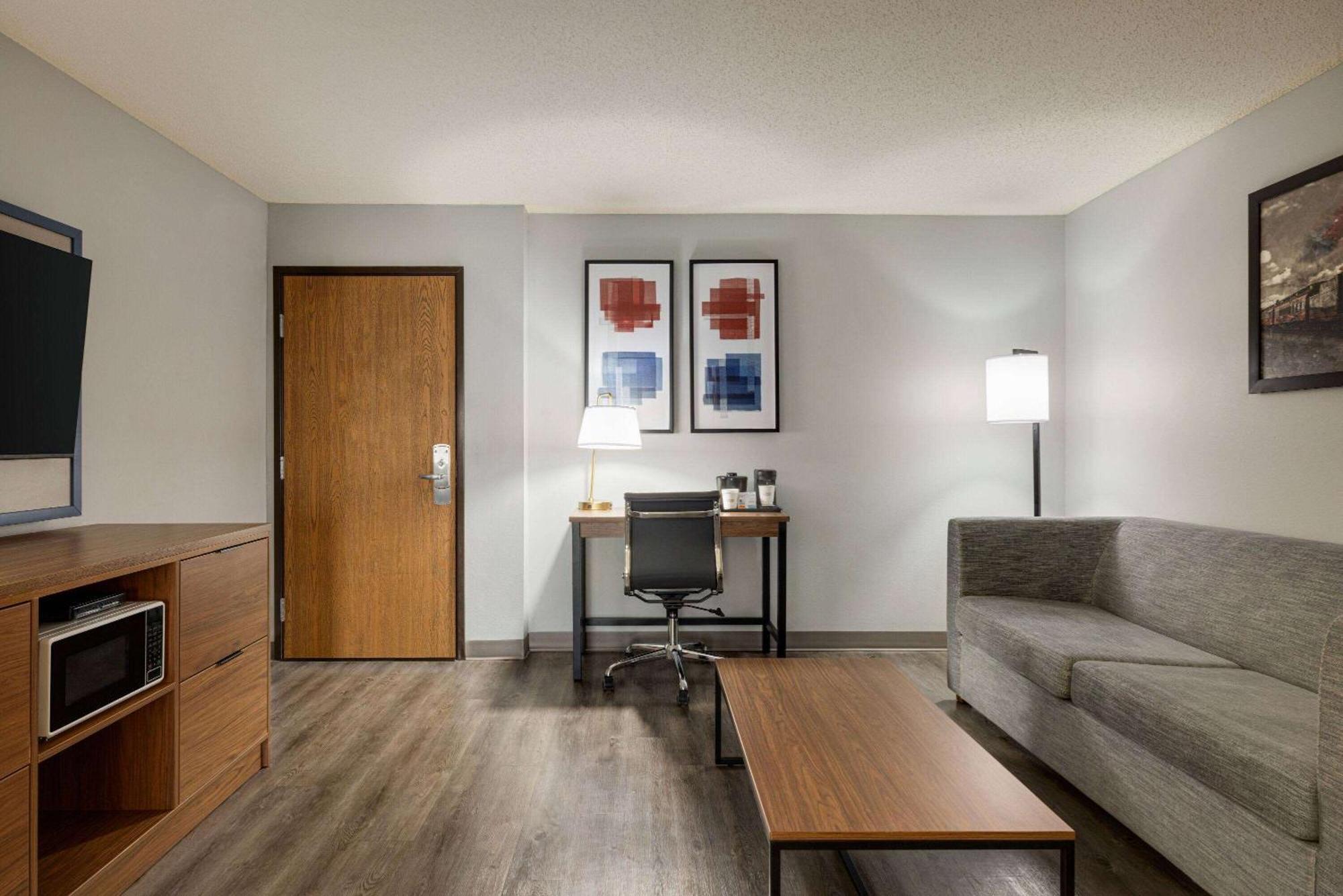 Americinn By Wyndham Lincoln South Экстерьер фото