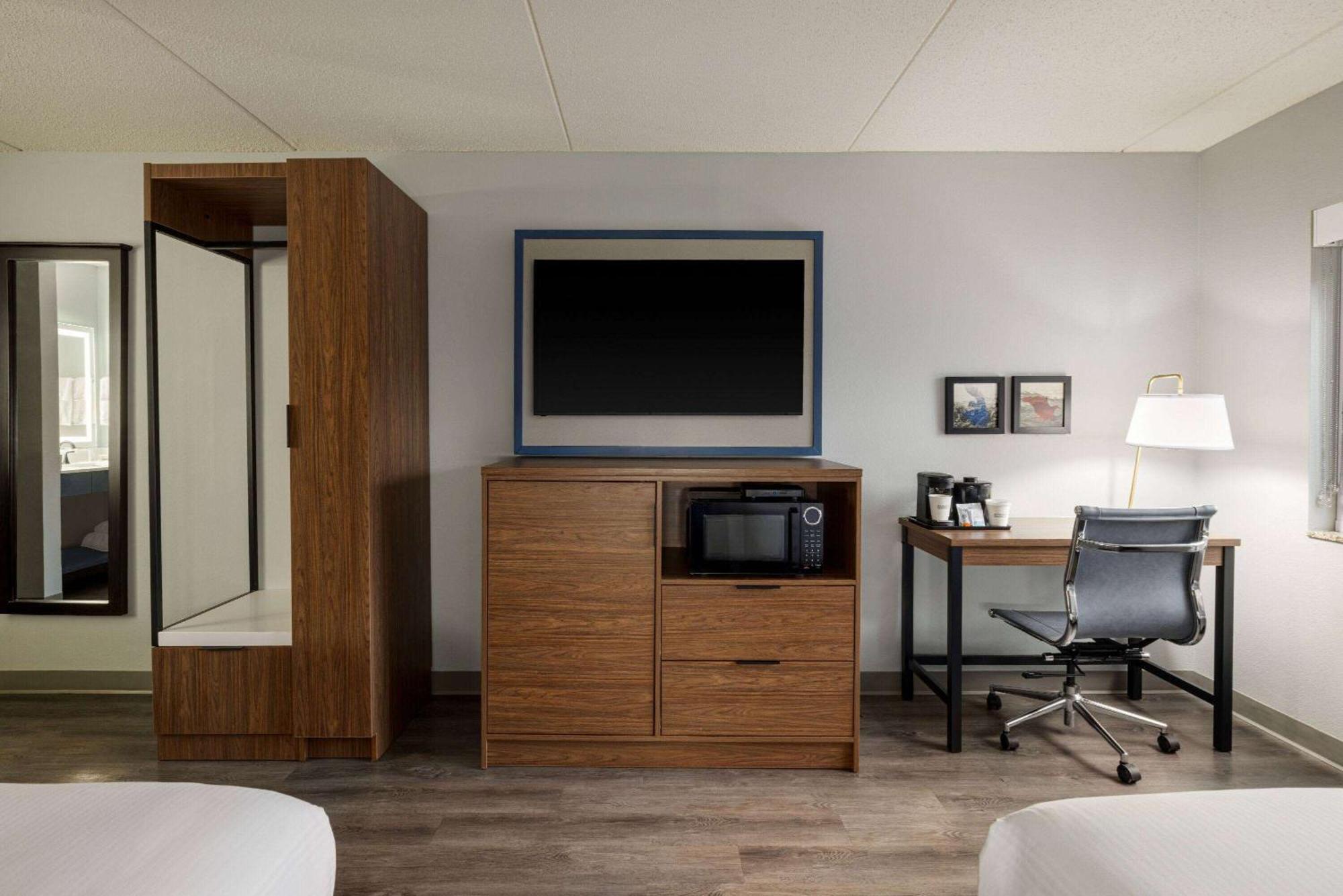 Americinn By Wyndham Lincoln South Экстерьер фото