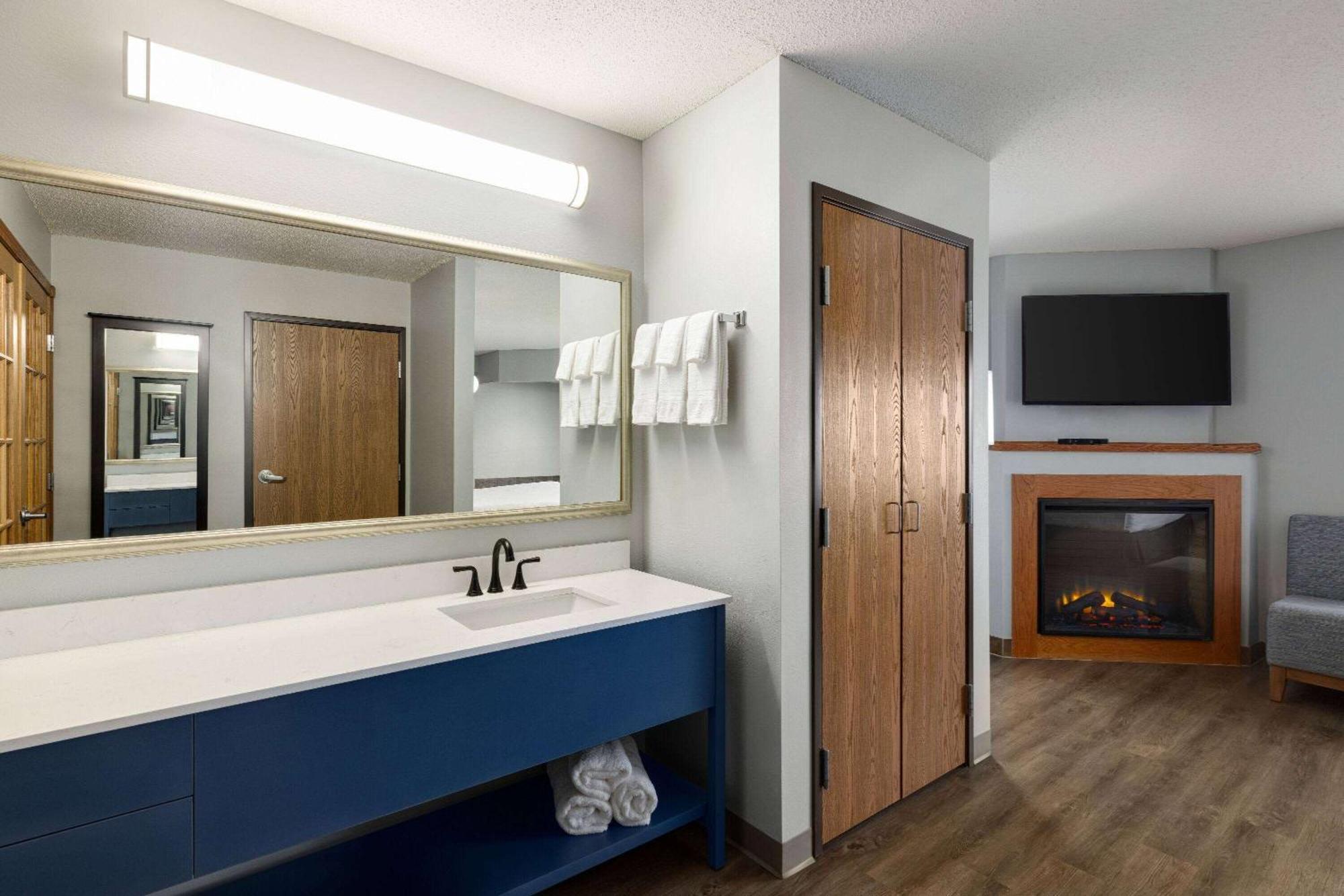 Americinn By Wyndham Lincoln South Экстерьер фото