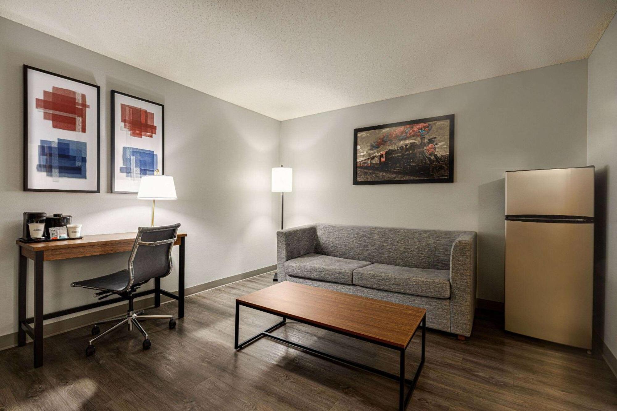 Americinn By Wyndham Lincoln South Экстерьер фото
