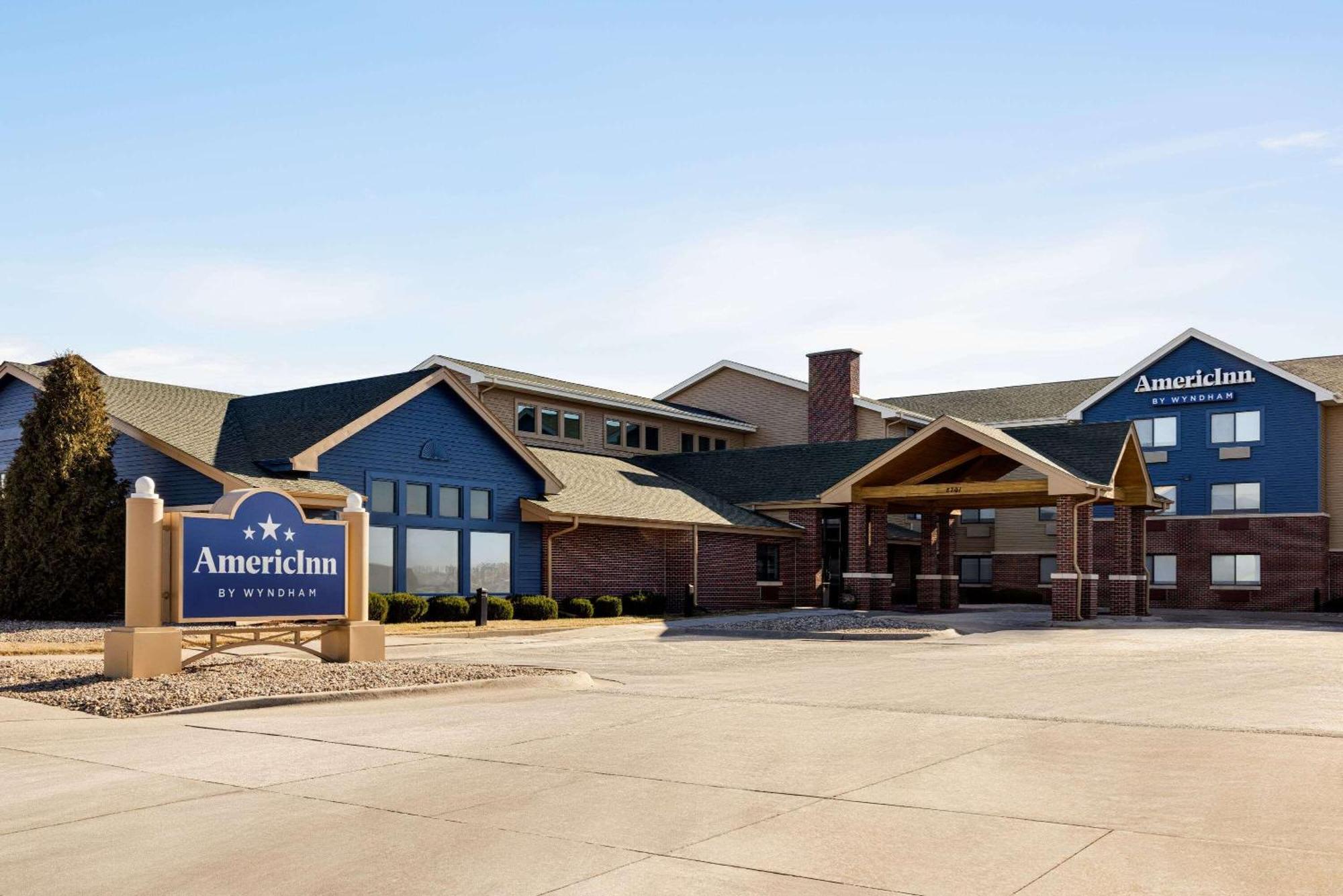 Americinn By Wyndham Lincoln South Экстерьер фото